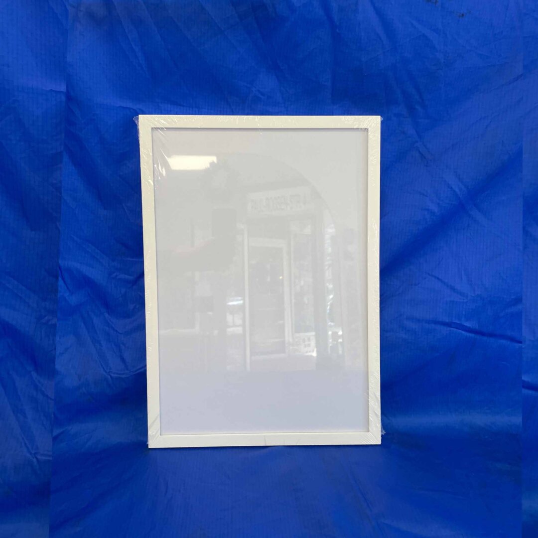 Frames - White
